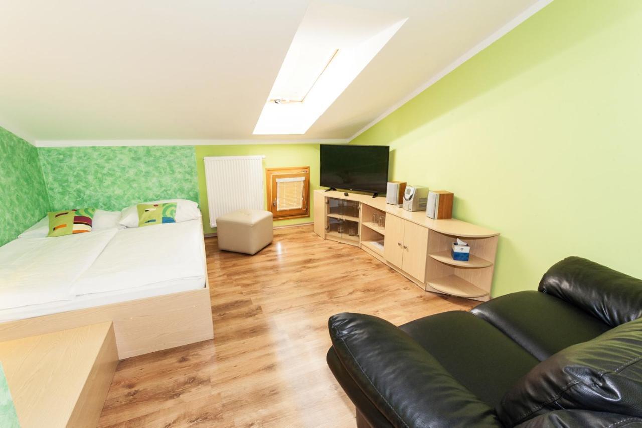 Penzion Pohoda Trutnov Exteriör bild